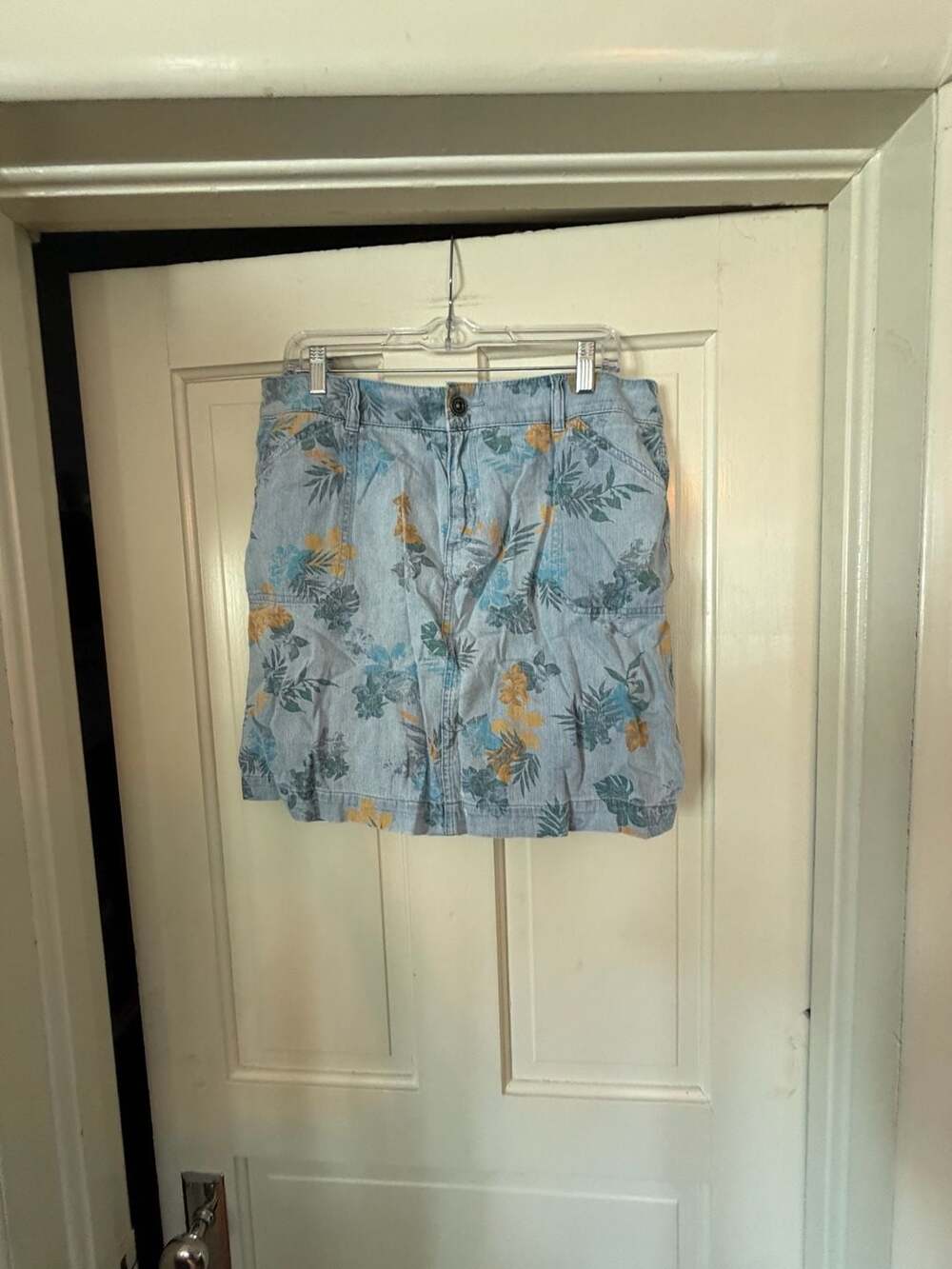 Christopher & Banks Blue Denim Floral Print Skort Size 12